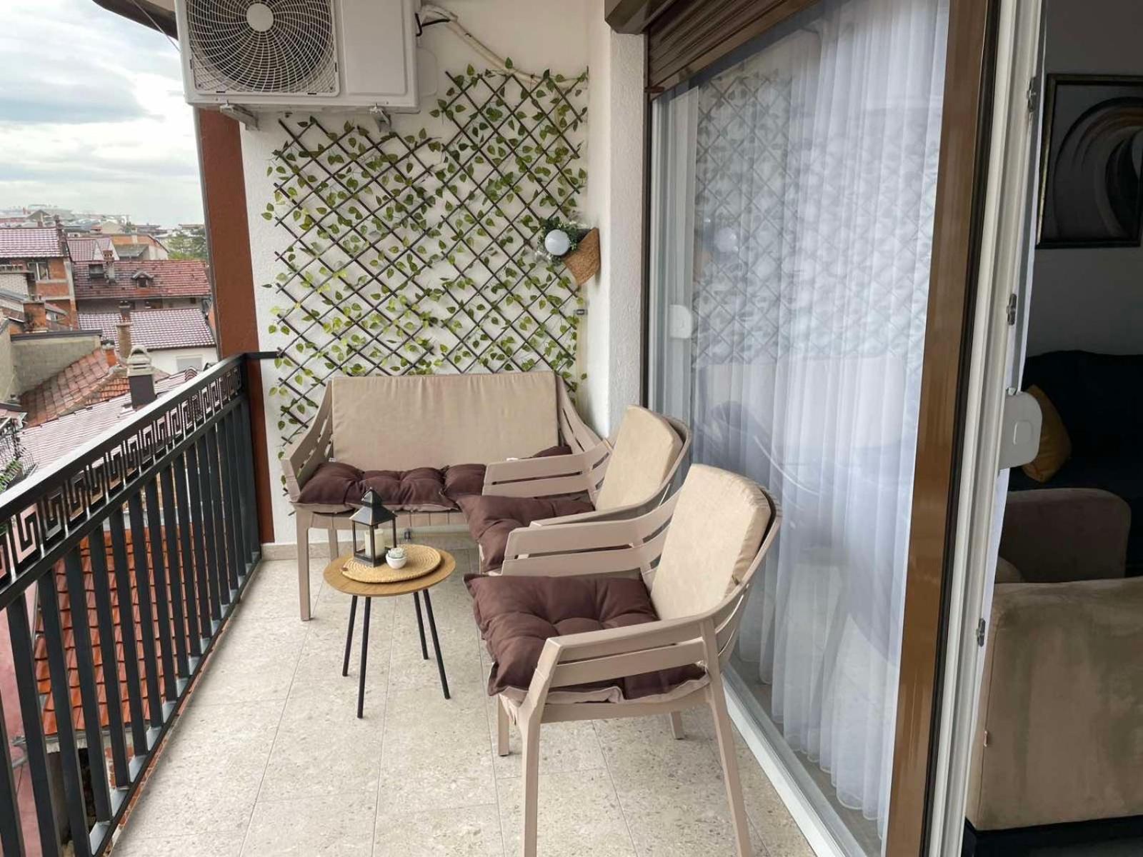 Apartment Prizreni-Free Private Parking Exterior photo